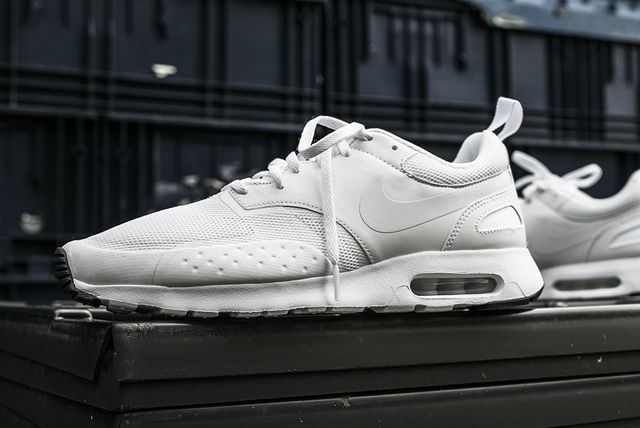 air max vision white