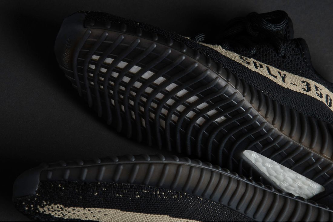 Adidas Yeezy Boost 350 V2 17