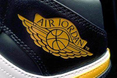Air Jordan1 Mid Sonics Ankle Badge 1