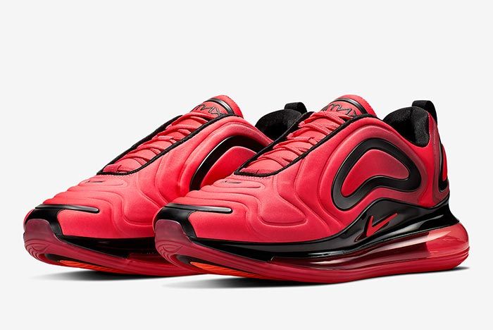 Air Max 720 University Red Front Angle 1