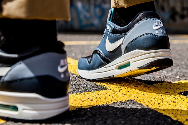 Nike Air Max 1 Ivory Dark Grey