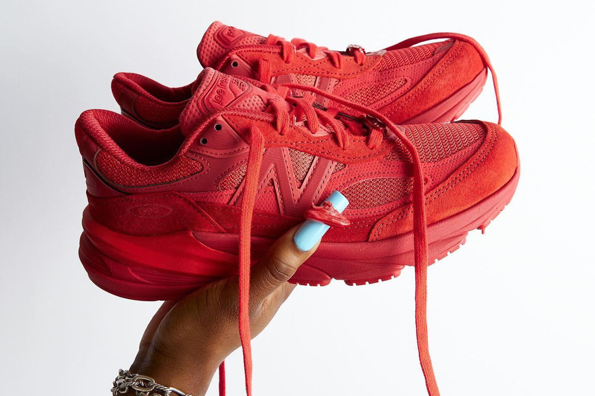 靴 Joe Freshgoods New Balance 990V6 Joe Freshgoods x New Balance 990v6 “Red” Drops August 2024