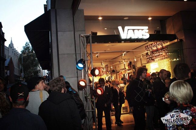 semester mat Oppervlakkig Vans Melbourne Store Now Open - Sneaker Freaker