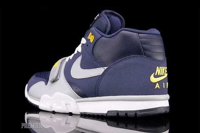 Nike Air Trainer 1 Premium Heel Quarter 1