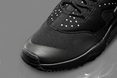 Nike Air Huarache Utility Black Black 4