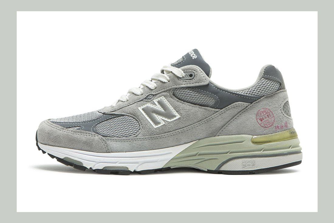 difference between new balance 990 and 993