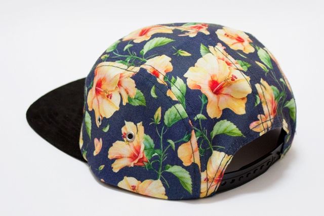 Tall Trees 5 Panel Hibiscus Bizzack