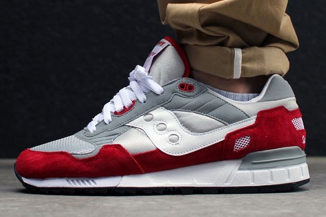 saucony shadow 5000 red cream