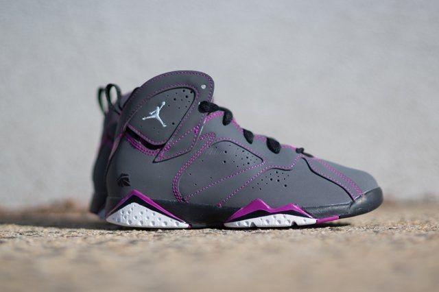 Air Jordan 7 グレー/ブラック/パープル Air Jordan 7 Gs (For The Love Of The Game) - Releases