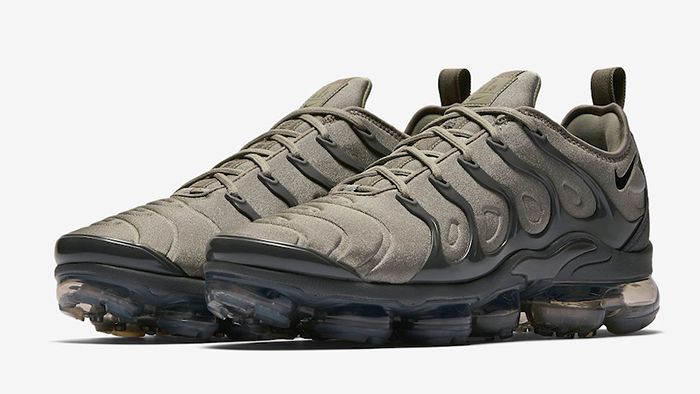 Nike air vapormax plus dark stucco white  and  grey clearance