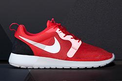 Nike Roshe Run Hyperfuse Light Crimson Platinum Thumb