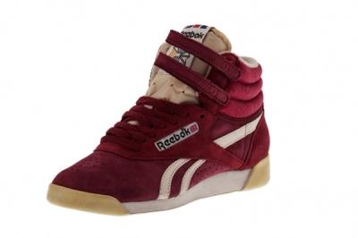 Reebok Freestyle Hi Italy Maroon Midfoot Front Quarter 1