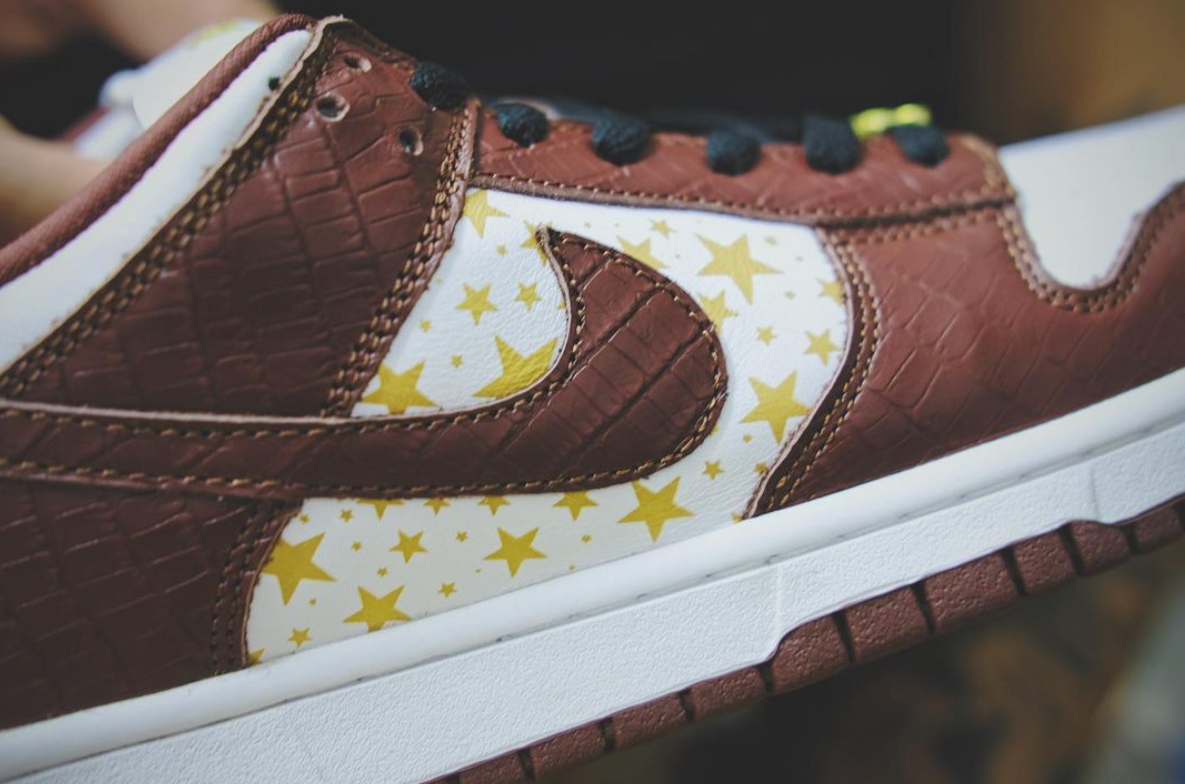 Nike SB Dunk Low Supreme Barkroot Brown