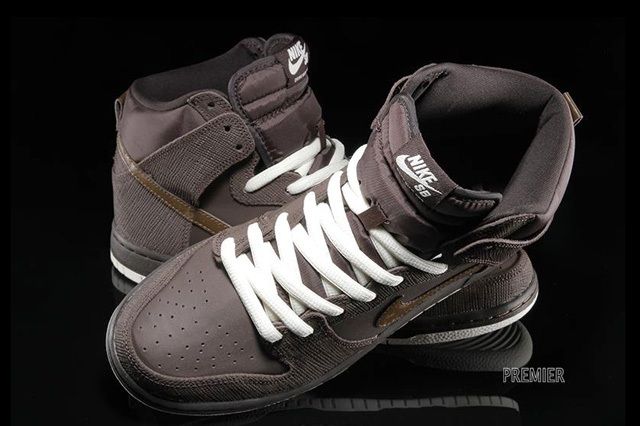 Nikesb Dunk Hi Pro Baroque Brown Dark Khaki 1