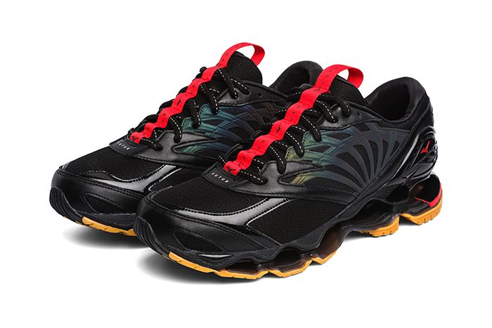 FUTUR Give the Mizuno Wave Prophecy 8 a Reflective Makeover