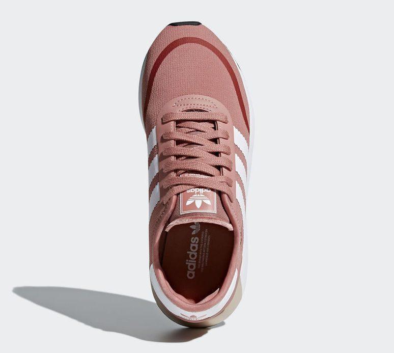 sneaker news
