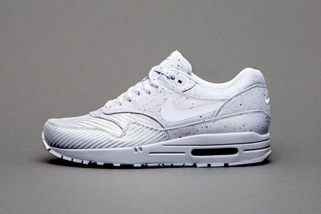 Nike Sportswear Monotones Vol1 3