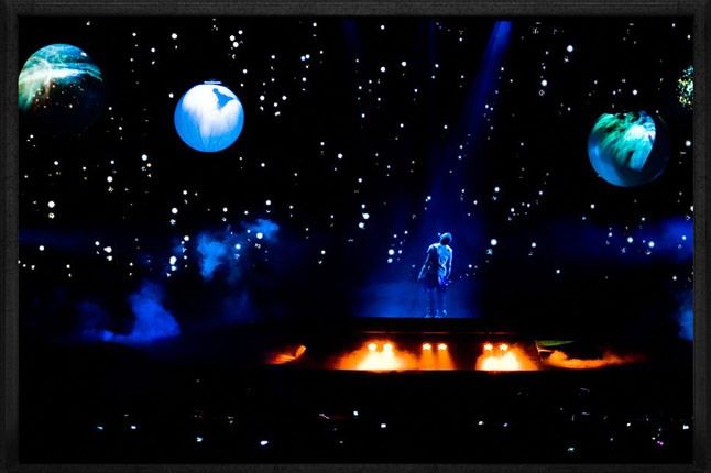 Kanye West's Glow In The Dark Book - Industry News