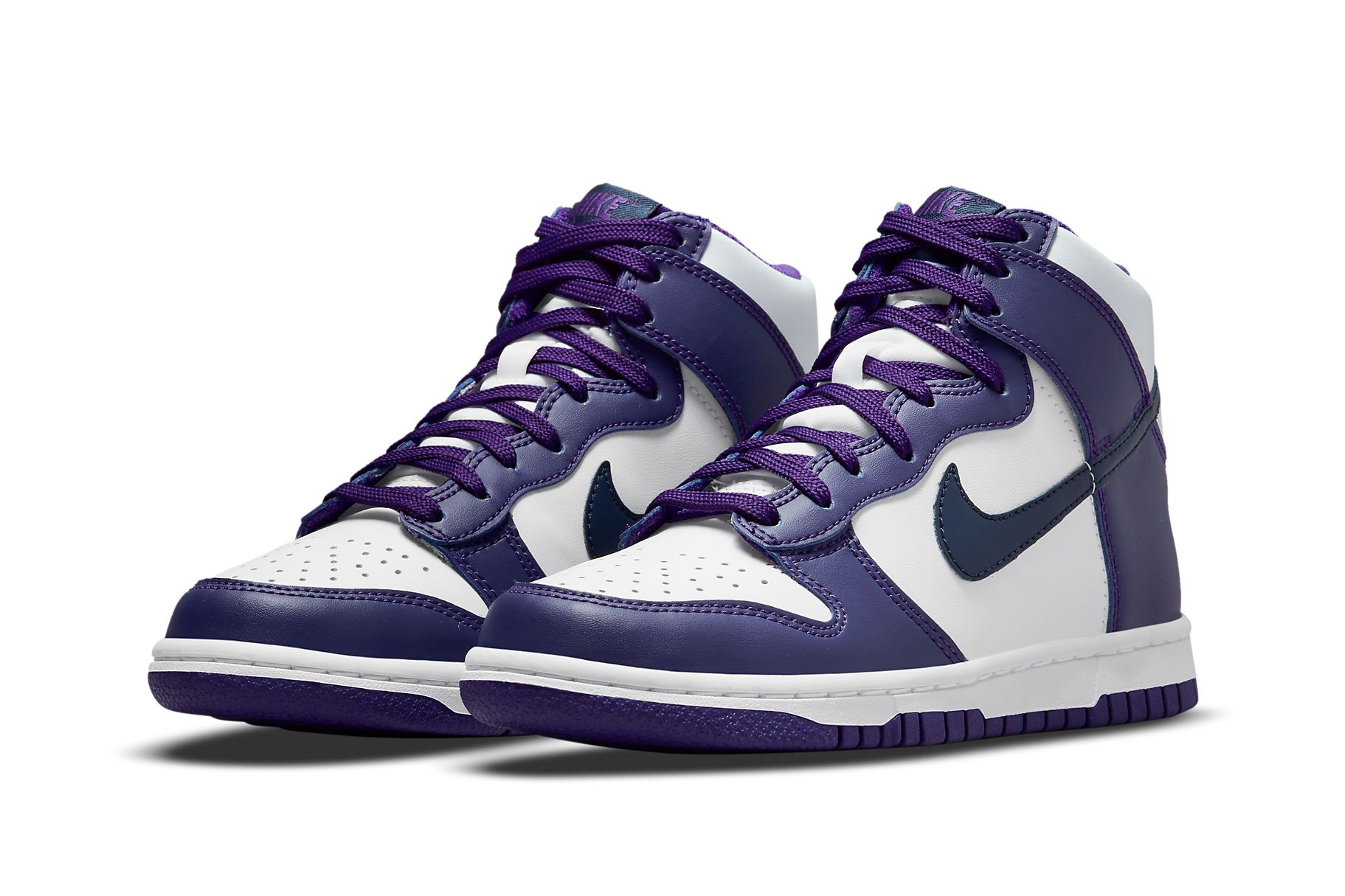 Navy Courts Purple on this Nike Dunk High