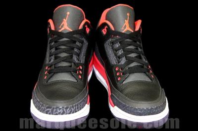 Air Jordan 3 Bright Crimsom Heel Details Front 1