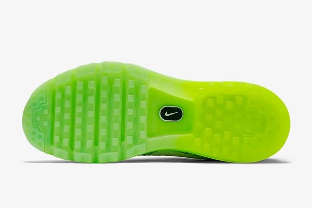 Nike Flyknit Max Voltage Green スニーカー 靴 メンズ 消費税無し