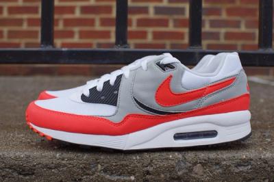 Air Max Light Wht Red Sideview