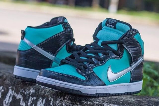 nike sb dunk high diamond tiffany