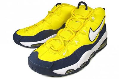 Nike Air Max Tempo Wolverines 02 1