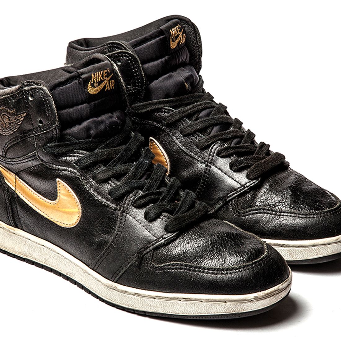 The Holiest Of Grails The Mythical Friends And Family Jordan 1 From Sneaker Freaker