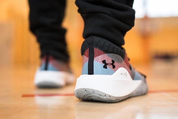 UNDER ARMOUR SPAWN LOW