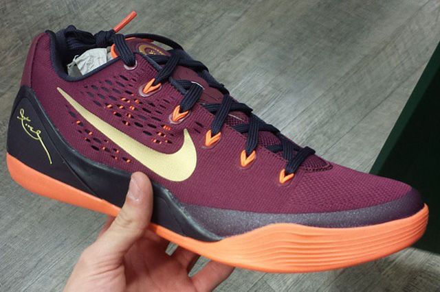 kobe burgundy shoes