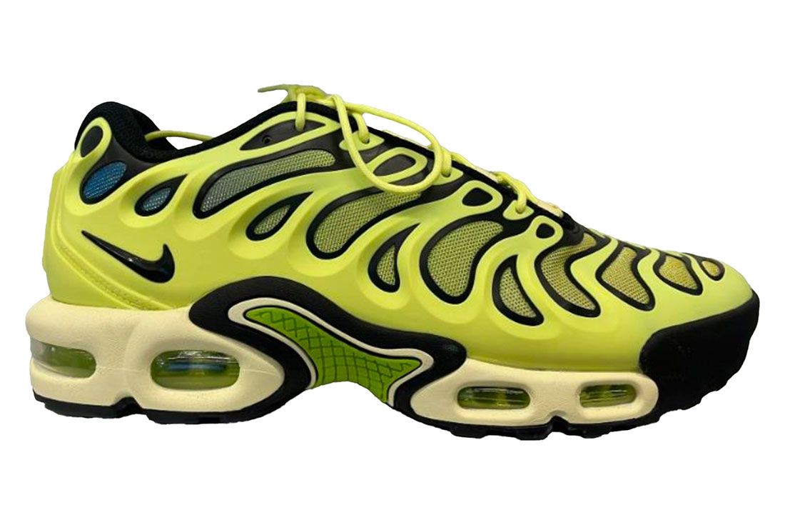 Nike Air Max Plus 3 Shines Bright in Silver & Yellow!
