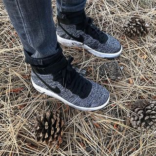 nike air force 1 on feet