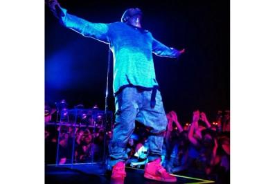 Kanye West Yeezy 2 Nike Red October 2