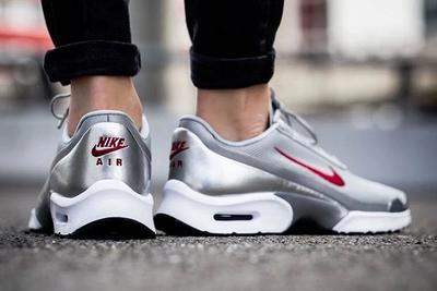 Nike Air Max Jewell Silver Bullet 2
