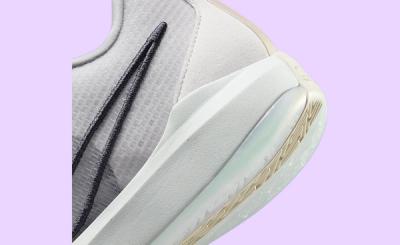 nike air zoom clipper sl sale price guide 'Ionic'
