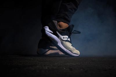 Saucony Grid 9000 Hallowed Pack 9