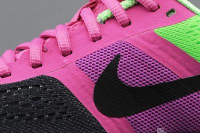 Nike Air Pegasus30 Green Pink Midfoot Detail 1