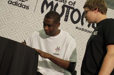 Adidas House Of Mutombo Signing Sneakercon 1