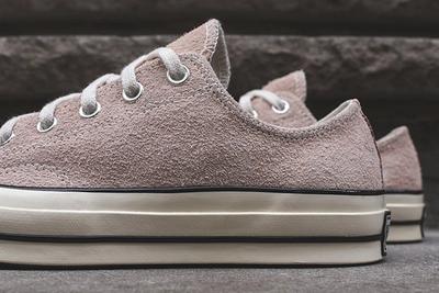 Converse Chuck Taylor All Star 70 Dusk Pink Suede 2