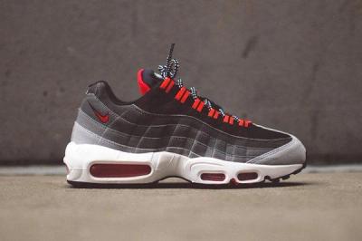 Nike Air Max 95 Chilling Red Bump 2