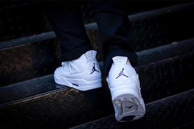 Air Jordan 4 Court Purple Stairs Heel Close