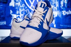 Blue-Blood Venom: Duke Lace Up Another Kobe 5 Protro PE