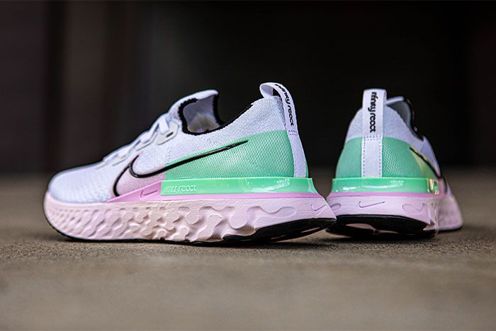 nike react infinity run flyknit iced lilac