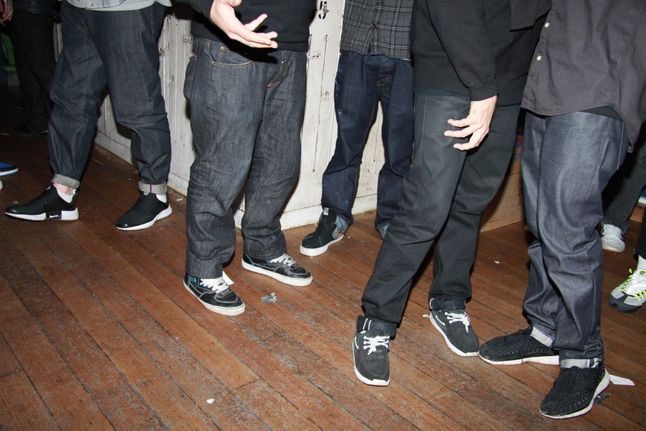 Black Kicks 1