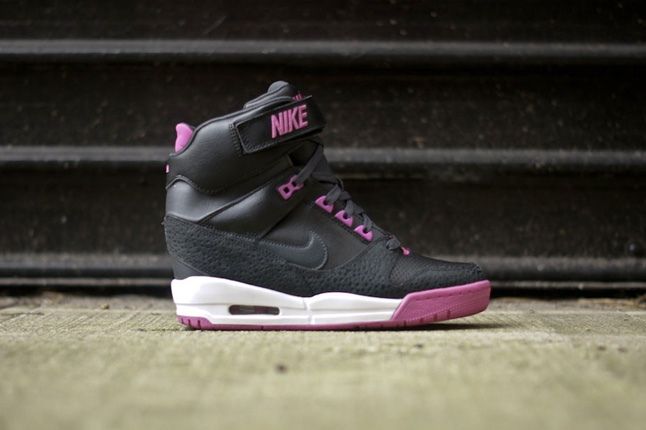 Nike Revolution Sky Hi (Purple Safari) - Sneaker Freaker