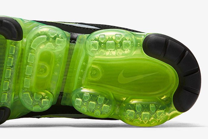 Nike Air Vapormax 97 Neon Release Small