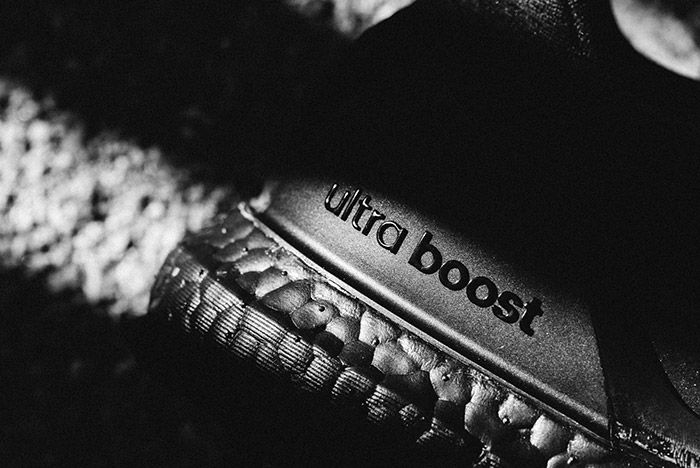 Van Styles Adidas Ultra Boost Triple Black Small