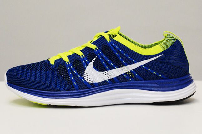 Nike Lunar One Blue Volt Side 1