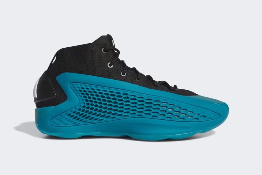 sneaker news